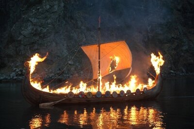 viking_funeral-450x299.jpg